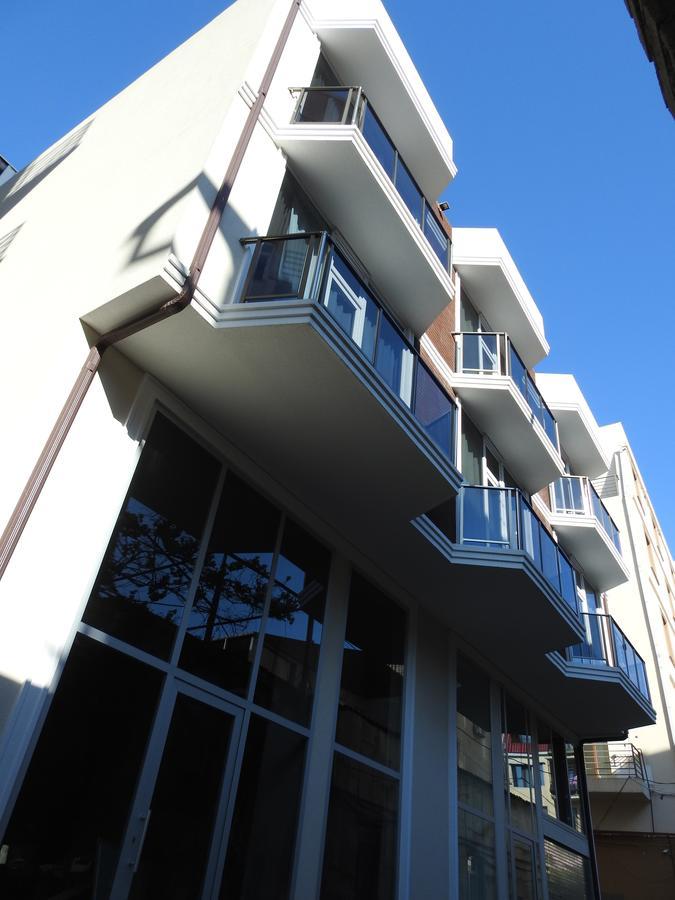Iko'S Family Apartments Batoemi Buitenkant foto